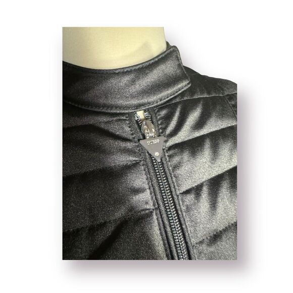 GUESS Vona Quilted Gorpcore Jacket Women's Size XS Black Windbreaker Puffer - Picture 5 of 9